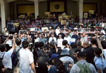 รับหนังสือจากตัวแทนภาคีเครือข่ายเกษตรกรผู้เลี้ยงโคนมไทยกว่า 1,000 คน S 67502187