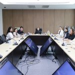ผู้อำนวยการ อ.ส.ค. ประชุมหารือกับ คุณนิธิ สมุทรโคจร และคุณจุฬาพร ไหลประเสริฐ S 70344742