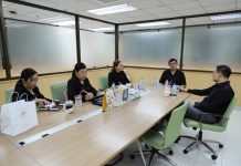 ผู้อำนวยการ อ.ส.ค. ร่วมประชุมหารือกับ บริษัท ช้อปโกลบอล อี-คอมเมิร์ซ จำกัด S 70500377