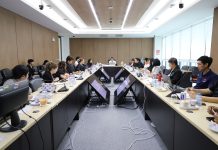 ประชุมร่วมกับคณะทำงานติดตามนโยบายและข้อสั่งการสำคัญของรัฐมนตรีช่วยว่าการกระทรวงเกษตรและสหกรณ์ (นายวัชระพล ขาวขำ) S 96968825